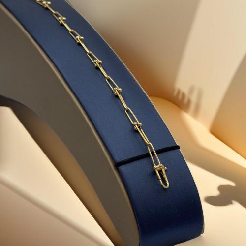 اسوارة تيفاني ذهب عيار 18