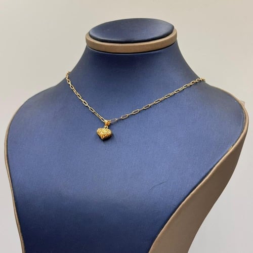 عقد قلب ذهب عيار 18