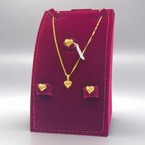 طقم قلب ذهب عيار 18