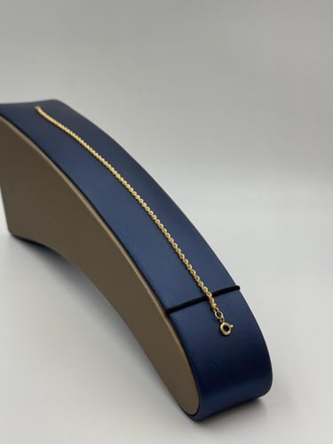 اسوارة مبروم ذهب عيار 18