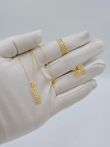 طقم ذهب عيار 18