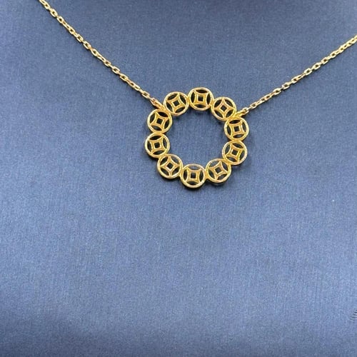 عقد تصميم عالمي ذهب عيار 18