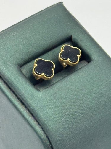 حلق تصميم عالمي ذهب عيار 18