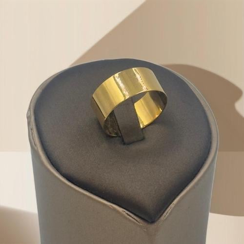 دبلة عيار 18