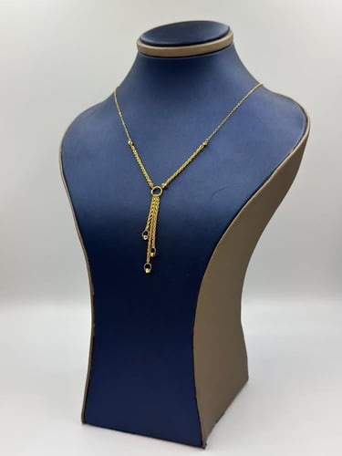 عقد ذهب عيار 21