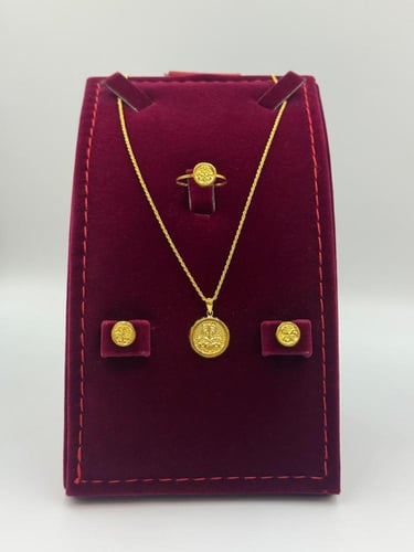 طقم ذهب عيار 21