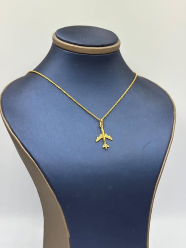 عقد طائرة ذهب عيار 21