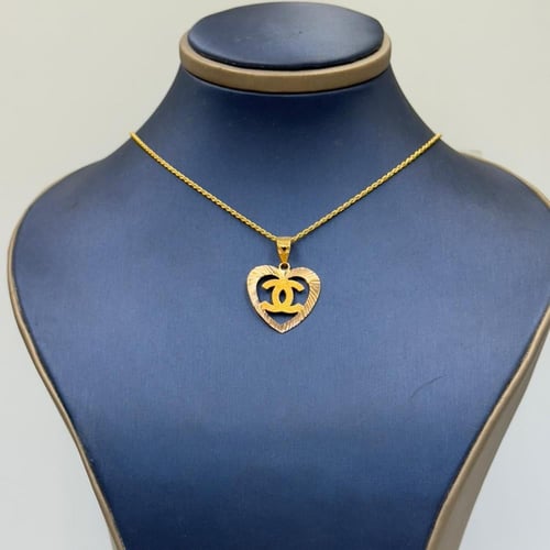 عقد تصميم عالمي ذهب عيار 18