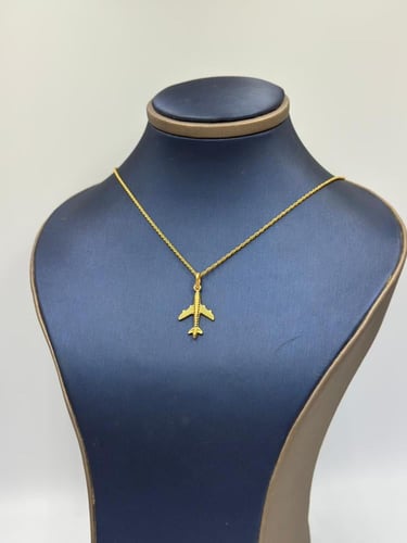 عقد طائرة ذهب عيار 21