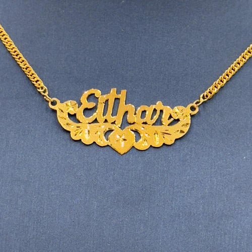 عقد مع اسم ذهب عيار 21