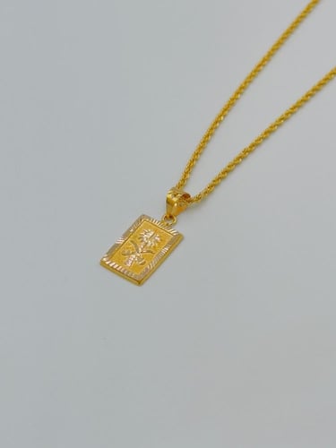 عقد شعار السعودية ذهب عيار 18