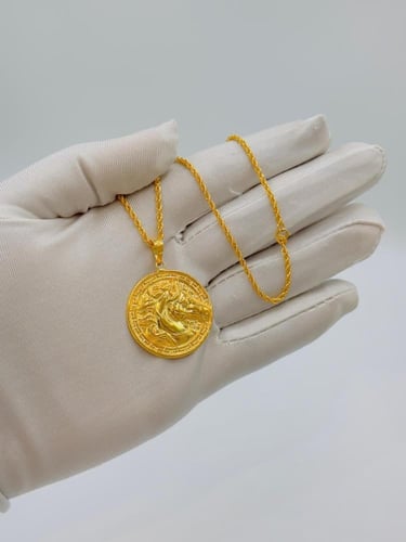 عقد ذهب عيار 21