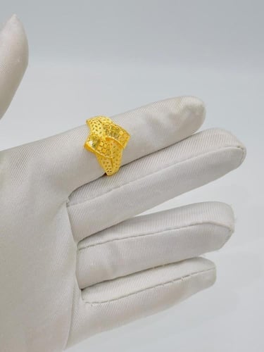 خاتم ذهب عيار 18