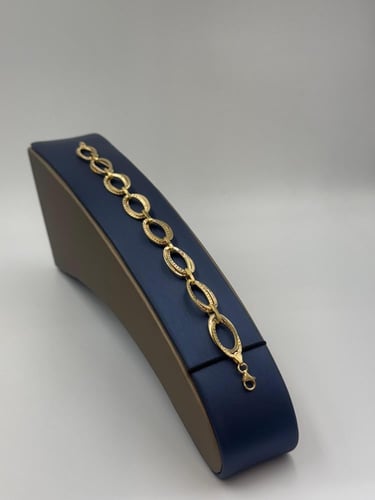 اسوارة ذهب عيار 18