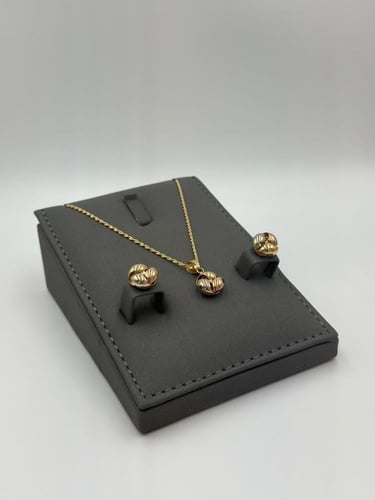 SET 18K