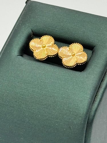 حلق تصميم عالمي ذهب عيار 21