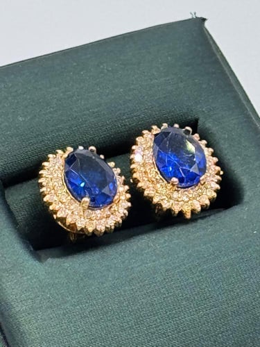 حلق الماس عيار 18