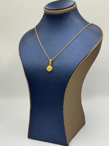 عقد ذهب عيار 21