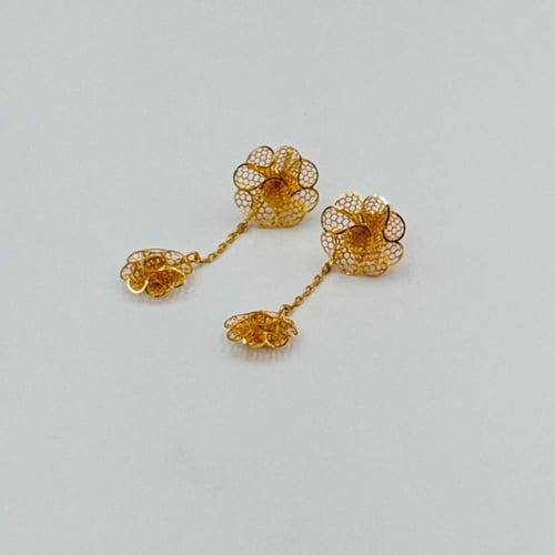 حلق وردة ذهب عيار 21