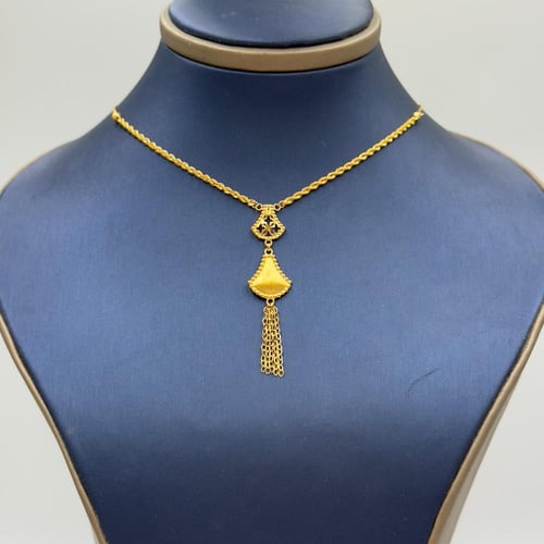 عقد ذهب عيار 21