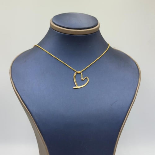 عقد قلب ذهب عيار 18