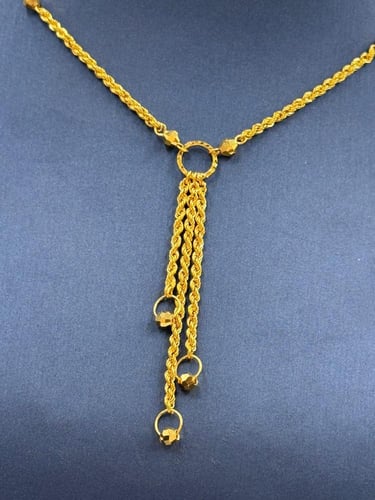 عقد ذهب عيار 21