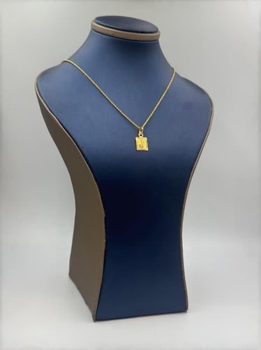 عقد ذهب عيار 21