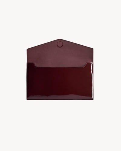UPTOWN POUCH IN PATENT LEATHER