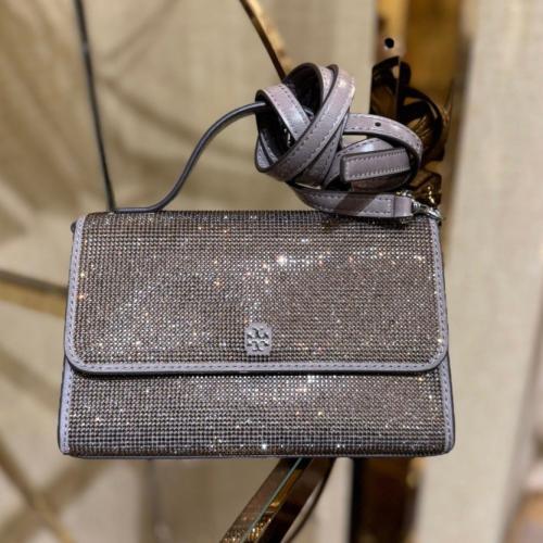 شنطة توري بورش