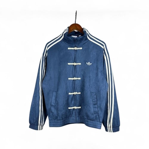 جاكت اديداس نسخة السنة الصينية الجديدة