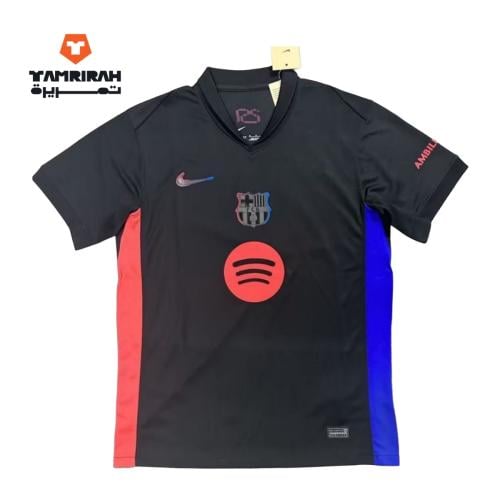 تيشيرت برشلونة الثالث 2025: قميص Barca الأسود