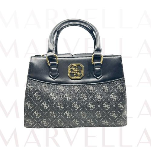 شنطة ساتشل / توت هاندل بمونوغرام من Guess – Guess...