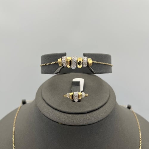 طقم ذهب عيار 18
