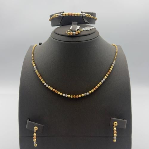 طقم ذهب عيار 18