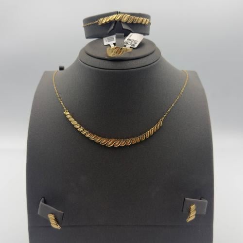 طقم ذهب عيار 18