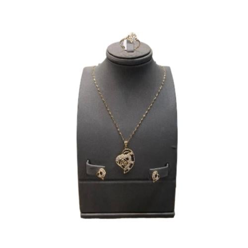 نصف طقم ذهب عيار 18