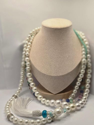 عقد لؤلؤي بثلاث طبقات