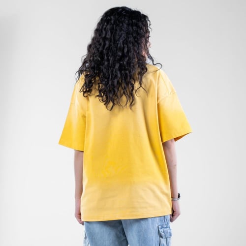 تيشيرت شبابي بألوان صيفية - اصفر