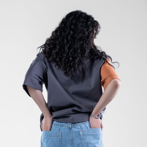 تيشيرت اوفرسايز كاجوال باللوان اماميه متعدده أكمام...