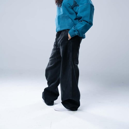 بنطلون واسع فضفاض أوفرسايز برباط خصر وستايل عصري م...