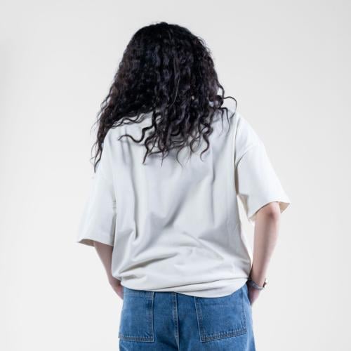 تيشيرت بطبعات وألوان شبابيه - ابيض كريمي