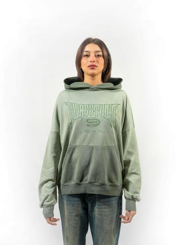 هودي بطبعه أمامية وتطريز خلفي مميز - تركواز فاتح