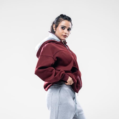 هودي اوفرسايز بسحاب طويل ودبل كاب لونين مختلفين -...