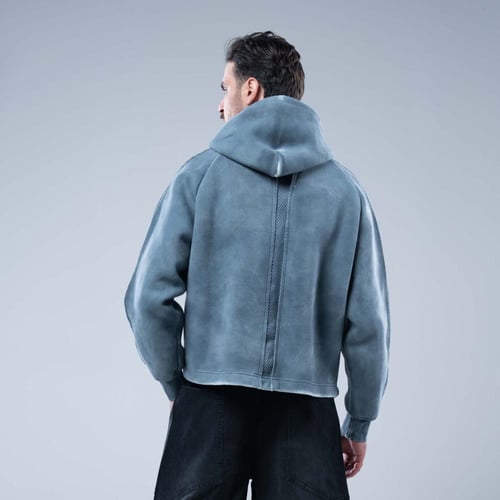 هودي أوفرسايز بقبعة داخلية بلون مغاير وشعار وتأثير...