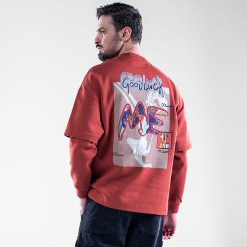 تيشيرت كم طويل بطبعه وتطريز بارز امامى وخلفى - احم...