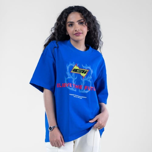 تيشيرت أوفرسايز بطبعه أماميه مميزة - ازرق