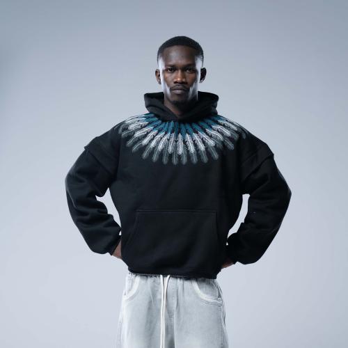 هودي واسع بكاب اسود بتطريز ريش أزرق رمادي