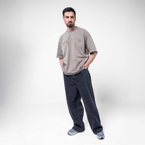 تيشيرت اوفرسايز بكتابه حفر اماميه - كاكي