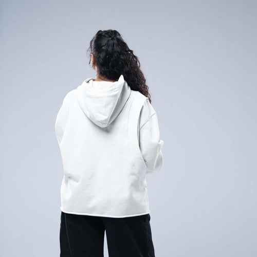 هودي أوفرسايز بقبعة وجيب كانغارو وطباعة عبارات مكر...