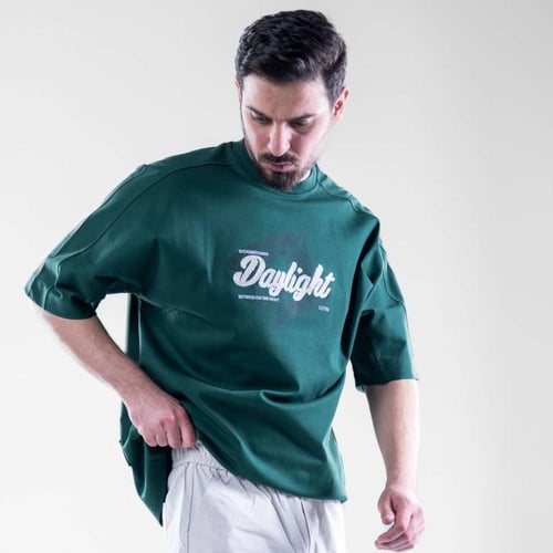 تيشيرت اوفرسايز قطن بطبعة امامية Daylight - اخضر
